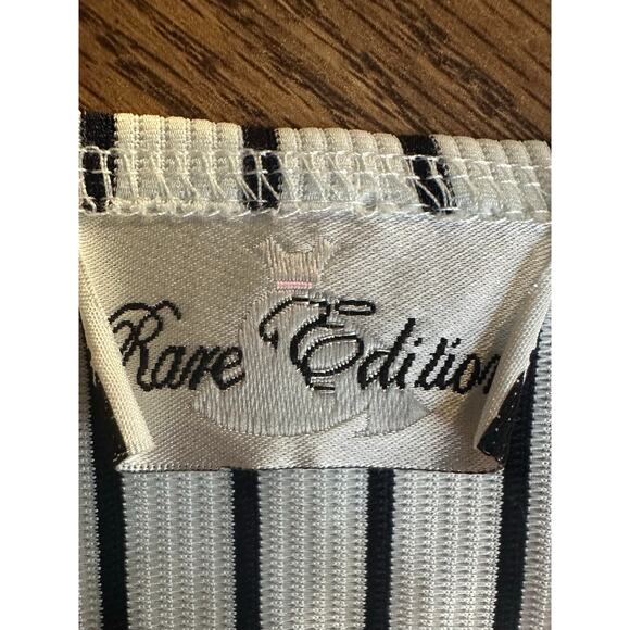 Rare Editions Y2K White Black Strip Ruffled Straps  Gold Button Crop Top - Picture 2 of 7